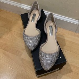 INC Natural/Silver Flats size 5